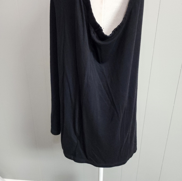Old Navy Black V Neck Tank Top - Picture 5 of 9